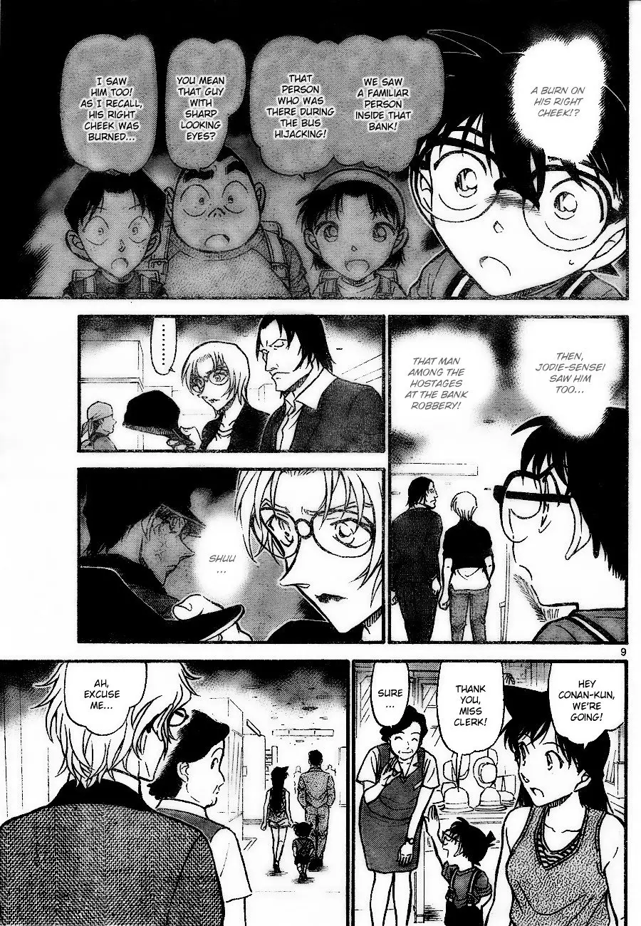 Detective Conan - 700 page 9